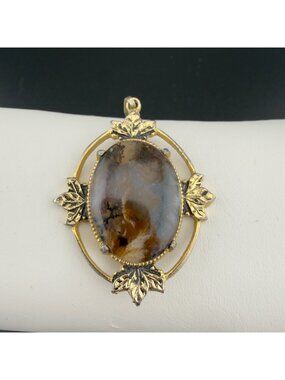 Vintage Oval Cabochon Agate Stone Pendant Filigree Gold Tone Frame